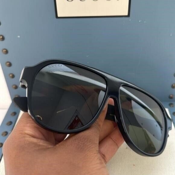 New Authentic- Gucci Green Pilot Men's Sunglasses GG0009S 001 59 - Picture 10 of 13